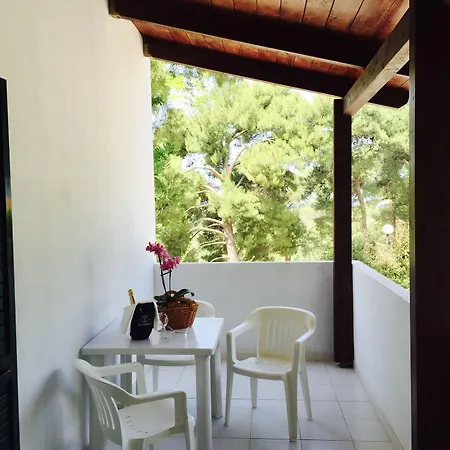 Holiday park Villaggio Club Baia Di Paradiso 3*